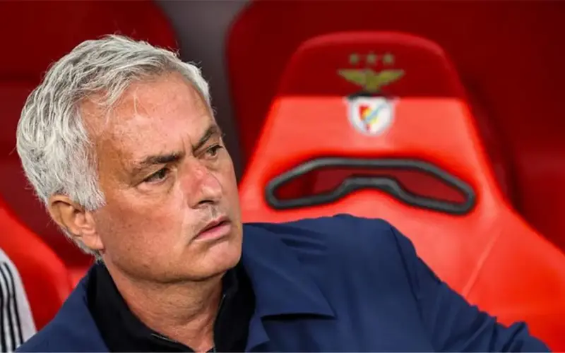 رومانو: مورينيو يمنح الضوء الأخضر لتجديد عقد نجم ريال مدريد